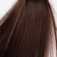 棕红 brownish red